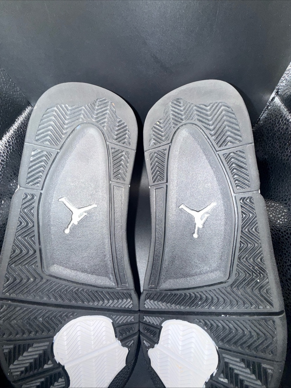 Size 12 - Air Jordan 4 Retro White Thunder, FQ8138-001, Clean W/ Replacement Box - Picture 10 of 11